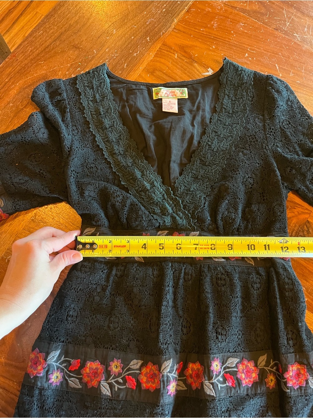 FLYING TOMATO - Boho Black Lace Mini Dress with Pink Floral Embroidery - Picture 4 of 10